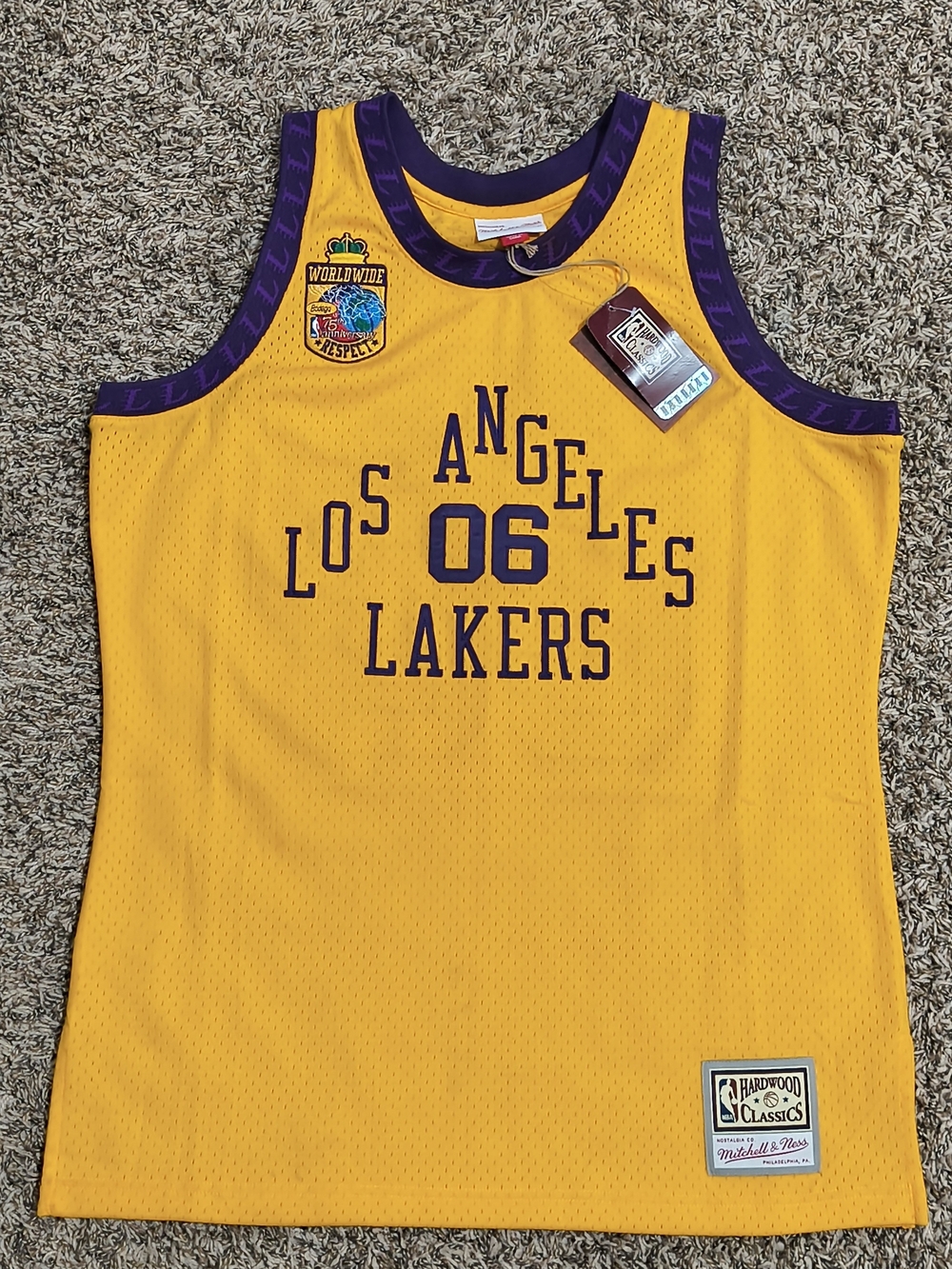 Los Angeles Lackers 75th Anniversary My Town Bodega Fashion Jersey Size Large - Picture 8 of 9